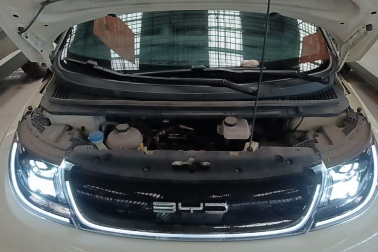 Used BYD Dolphin 2021 405 km Fashion Edition Engine Bay