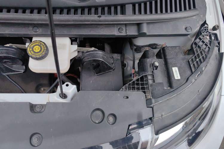 Used BYD Dolphin 2021 405 km Fashion Edition Engine Bay Left
