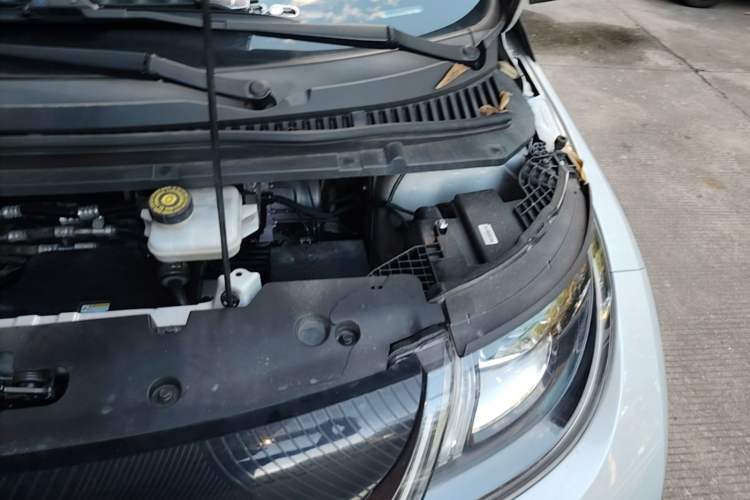 Used BYD Dolphin 2021 405 km Fashion Edition Engine Bay Left