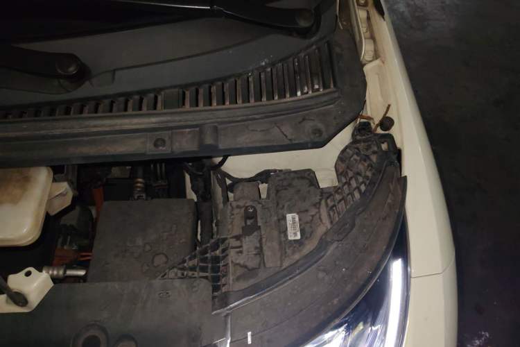 Used BYD Dolphin 2021 405 km Fashion Edition Engine Bay Left