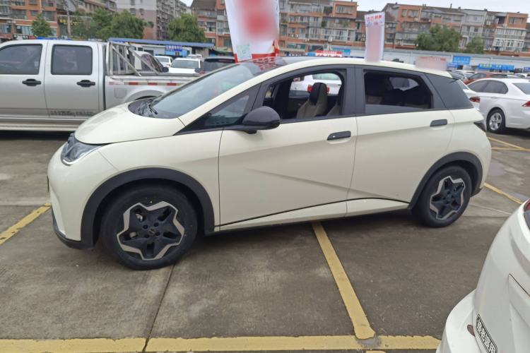 Used BYD Dolphin 2021 405 km Fashion Edition Exterior 3