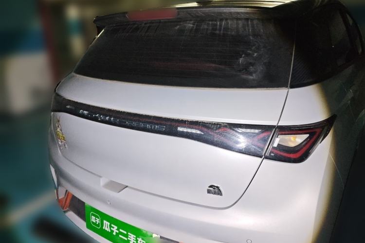 Used BYD Dolphin 2021 405 km Fashion Edition Exterior 4