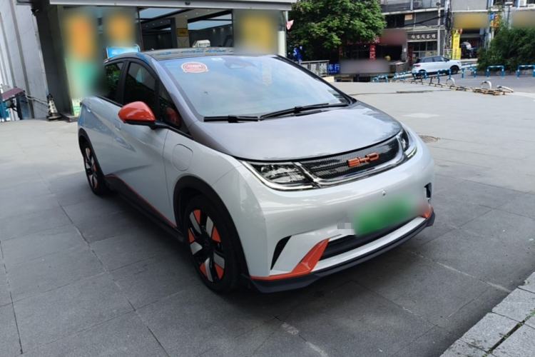 Used BYD Dolphin 2021 401km Knight Edition Front Right 45 Deg