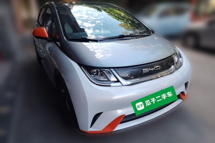 Used BYD Dolphin 2021 405 km Fashion Edition Front Right 45 Deg