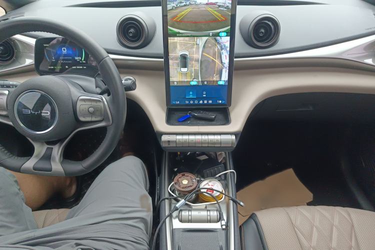 Used BYD Dolphin 2021 405 km Fashion Edition Gear Lever