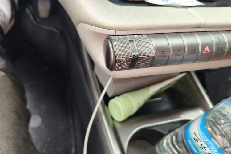 Used BYD Dolphin 2021 405 km Free Version Gear Lever