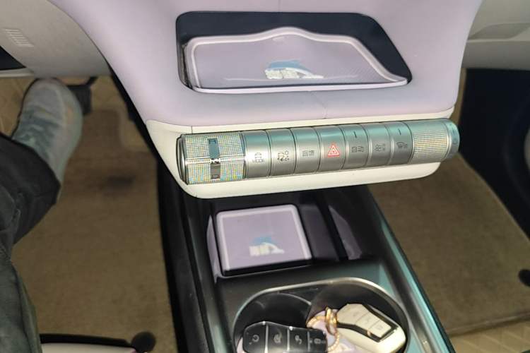 Used BYD Dolphin 2021 405 km Fashion Edition Gear Lever