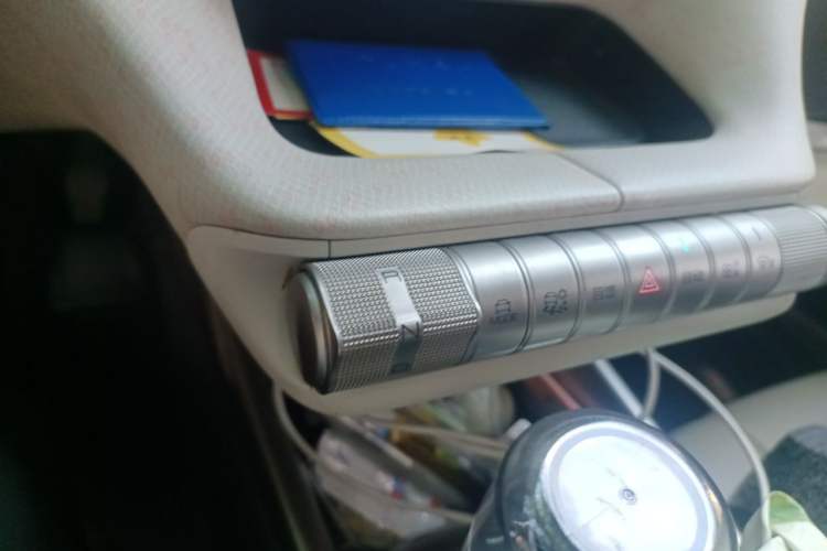 Used BYD Dolphin 2021 405 km Fashion Edition Gear Lever