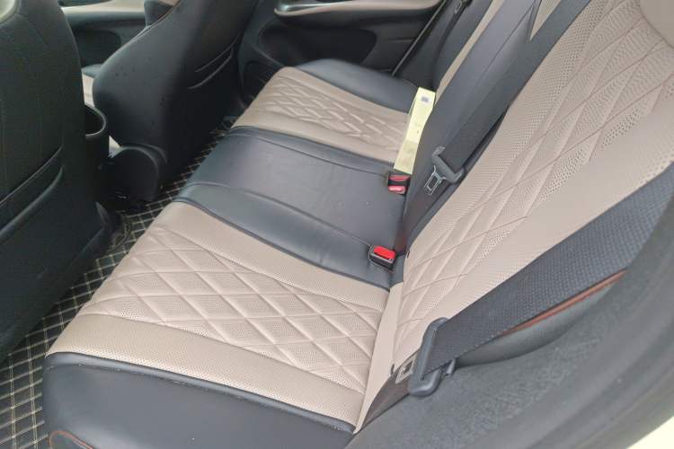 Used BYD Dolphin 2021 405 km Fashion Edition Interior 4