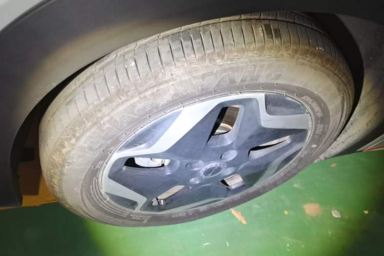 Used BYD Dolphin 2021 405 km Fashion Edition Left Front Wheel Hub