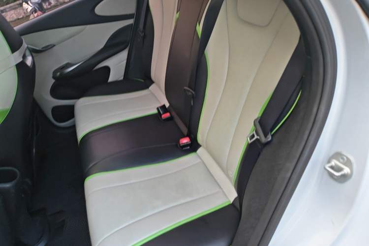 Used BYD Dolphin 2021 405 km Fashion Edition Left Rear Seat