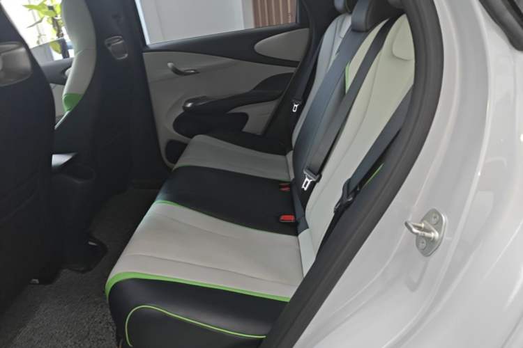 Used BYD Dolphin 2021 405 km Free Version Left Rear Seat
