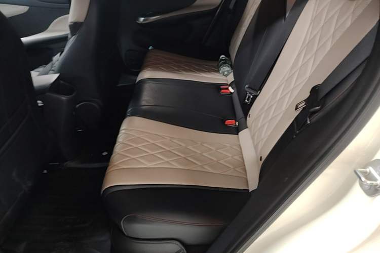 Used BYD Dolphin 2021 405 km Fashion Edition Left Rear Seat