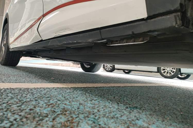 Used BYD Dolphin 2021 405 km Fashion Edition Left Side Sill