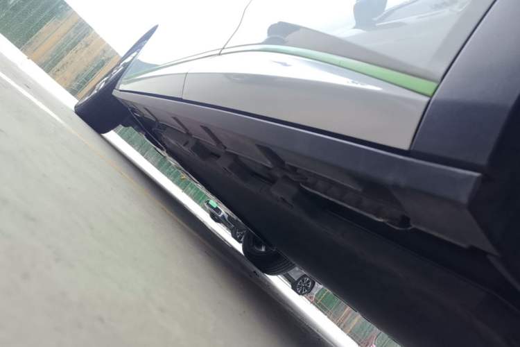 Used BYD Dolphin 2021 405 km Fashion Edition Left Side Sill