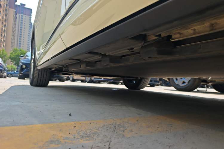 Used BYD Dolphin 2021 405 km Fashion Edition Left Side Sill