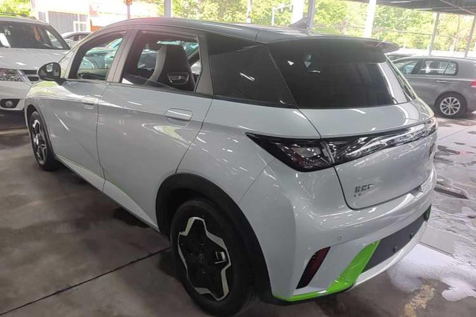 Used BYD Dolphin 2021 405 km Fashion Edition Rear Left 45 Deg