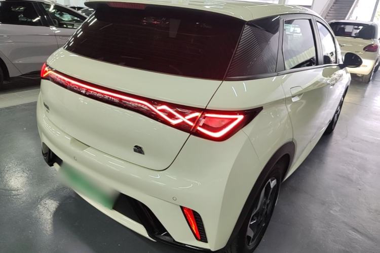 Used BYD Dolphin 2021 405 km Fashion Edition Rear Right 45 Deg