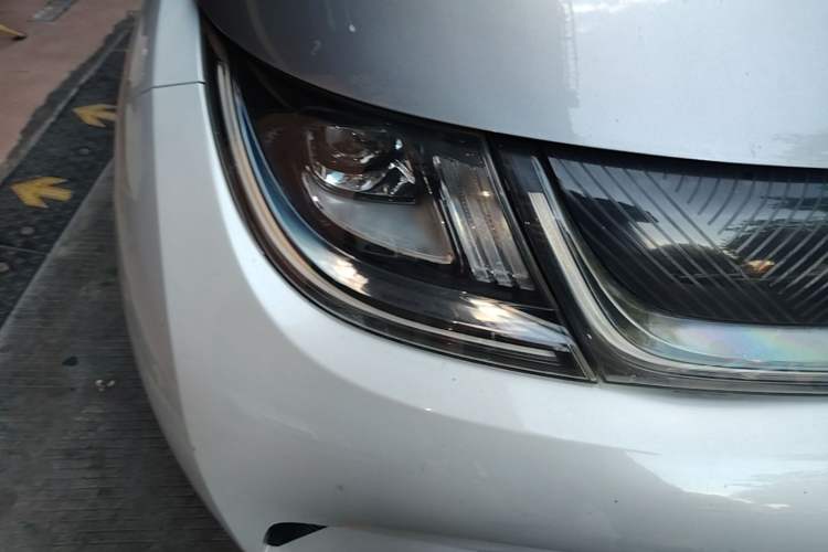 Used BYD Dolphin 2021 405 km Fashion Edition Right Front Headlight
