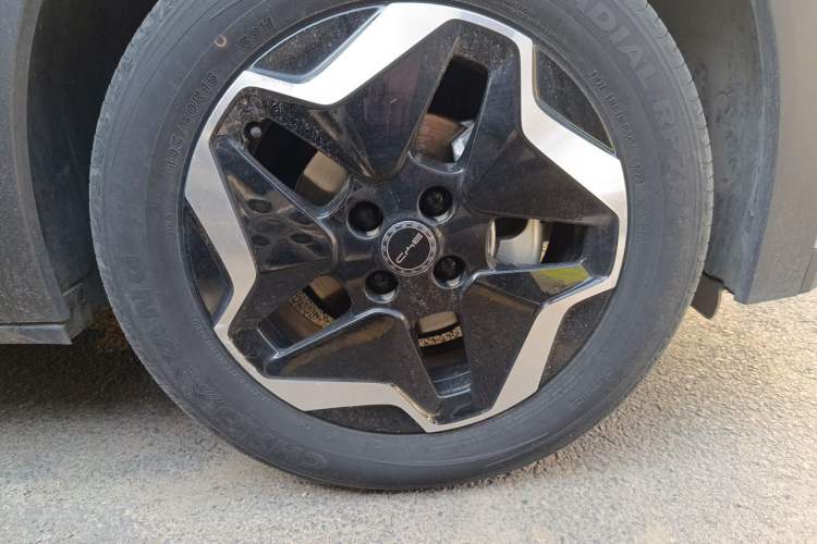 Used BYD Dolphin 2021 405 km Fashion Edition Right Front Wheel Hub