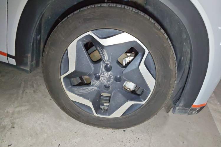 Used BYD Dolphin 2021 405 km Fashion Edition Right Front Wheel Hub