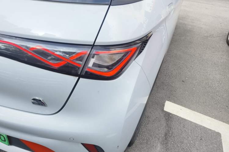 Used BYD Dolphin 2021 405 km Fashion Edition Right Rear Taillight