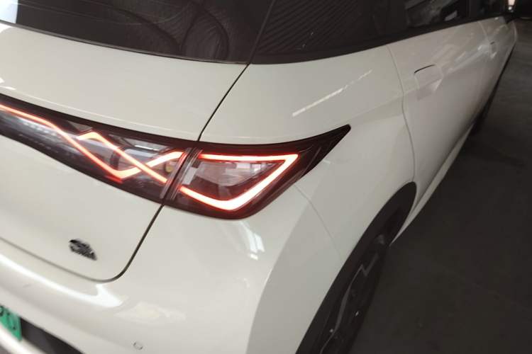 Used BYD Dolphin 2021 405 km Free Version Right Rear Taillight