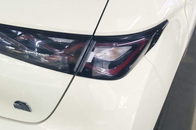 Used BYD Dolphin 2021 405 km Fashion Edition Right Rear Taillight