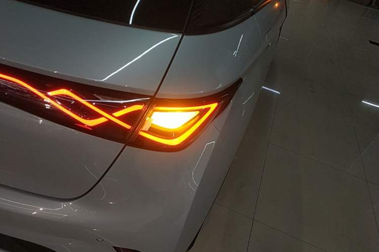 Used BYD Dolphin 2021 405 km Fashion Edition Right Rear Taillight
