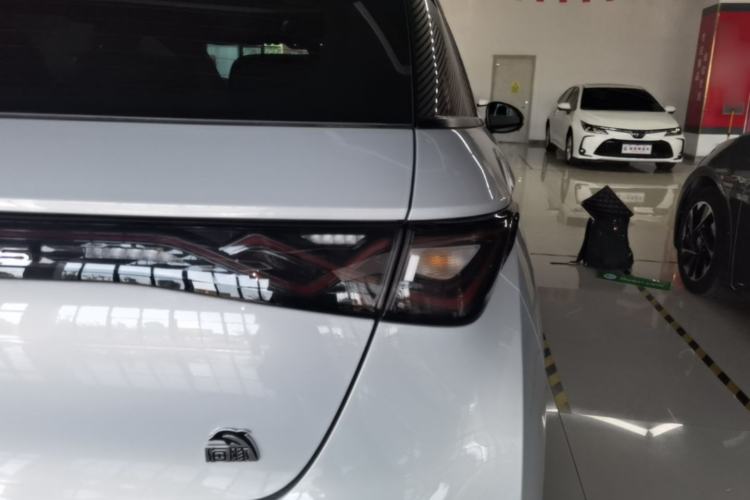Used BYD Dolphin 2021 405 km Fashion Edition Right Rear Taillight
