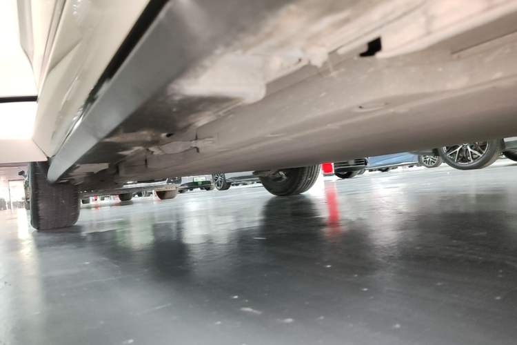 Used BYD Dolphin 2021 405 km Fashion Edition Right Side Sill