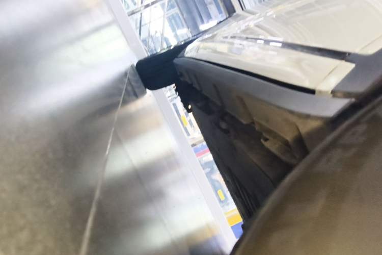 Used BYD Dolphin 2021 405 km Fashion Edition Right Side Sill