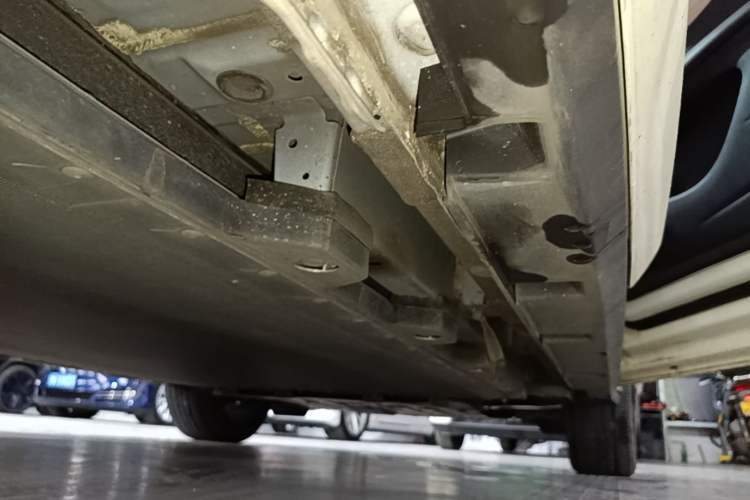 Used BYD Dolphin 2021 405 km Free Version Right Side Sill