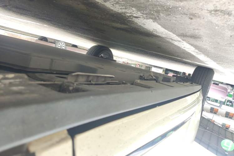 Used BYD Dolphin 2021 405 km Fashion Edition Right Side Sill