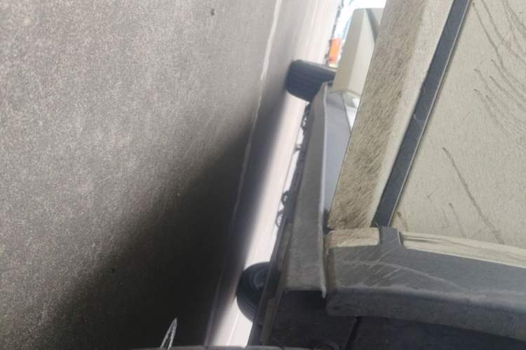 Used BYD Dolphin 2021 405 km Fashion Edition Right Side Sill