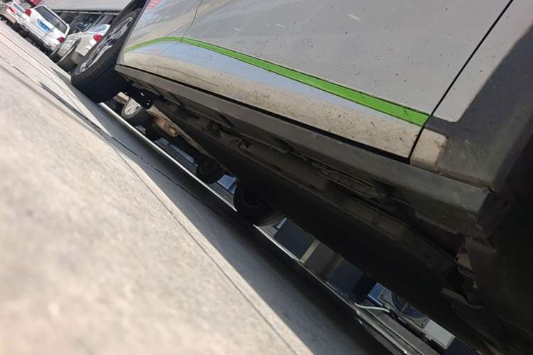 Used BYD Dolphin 2021 405 km Free Version Right Side Sill