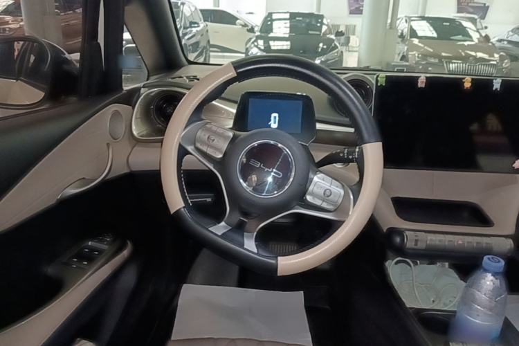 Used BYD Dolphin 2021 405 km Fashion Edition Steering Wheel