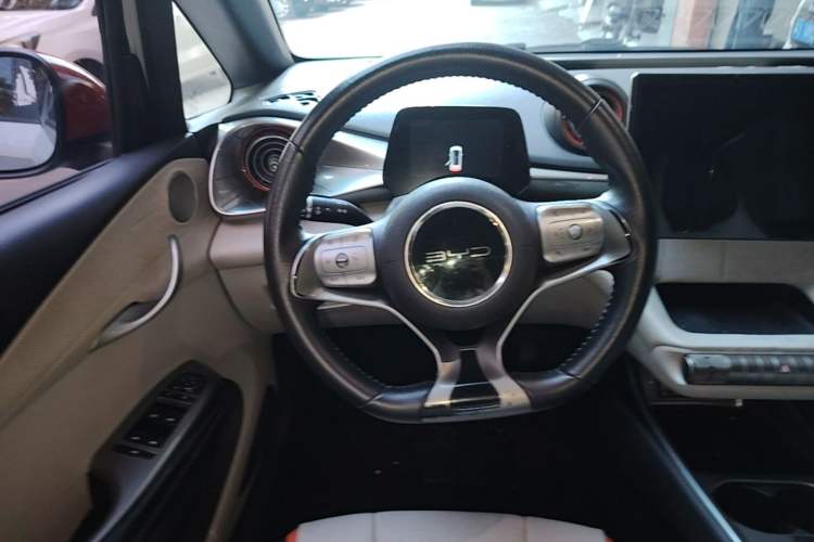 Used BYD Dolphin 2021 405 km Fashion Edition Steering Wheel