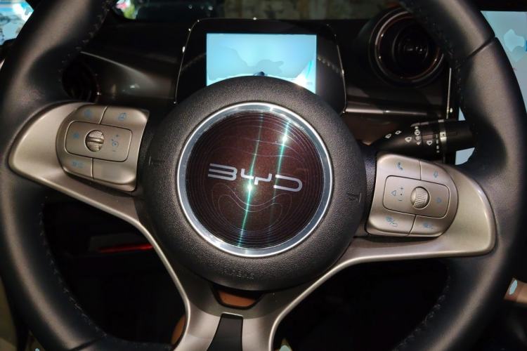 Used BYD Dolphin 2021 405 km Fashion Edition Steering Wheel