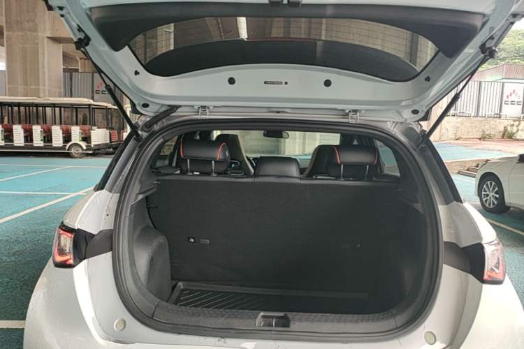 Used BYD Dolphin 2021 405 km Fashion Edition Trunk