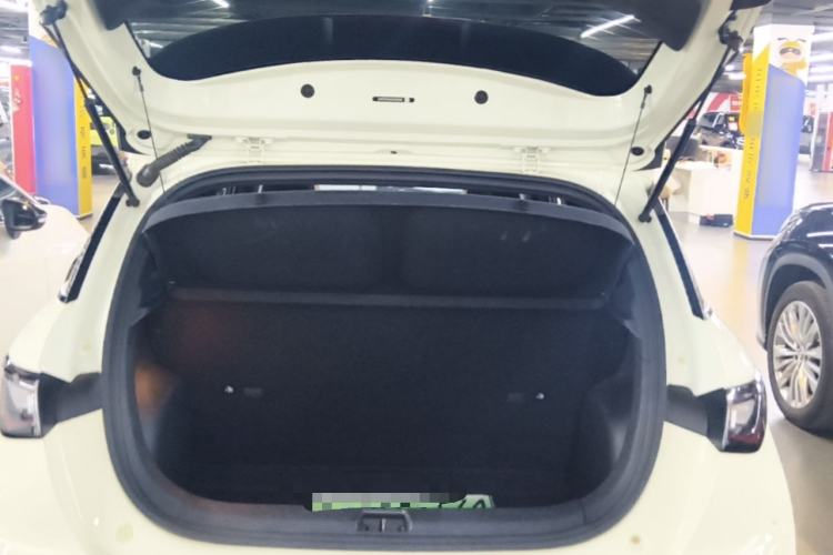 Used BYD Dolphin 2021 405 km Fashion Edition Trunk