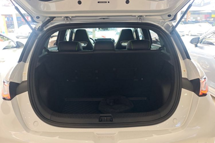 Used BYD Dolphin 2021 405 km Fashion Edition Trunk