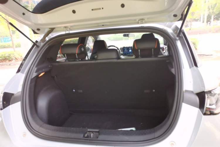 Used BYD Dolphin 2021 405 km Free Version Trunk