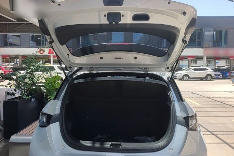 Used BYD Dolphin 2021 405 km Free Version Trunk