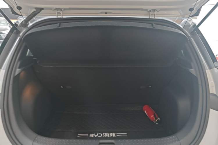 Used BYD Dolphin 2021 405 km Free Version Trunk