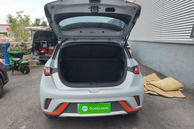 Used BYD Dolphin 2021 405 km Fashion Edition Trunk