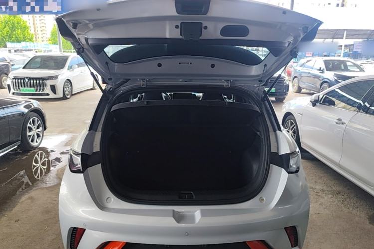 Used BYD Dolphin 2021 405 km Fashion Edition Trunk