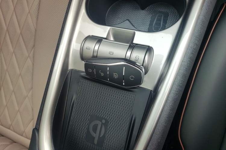 Used BYD Dolphin 2021 405 km Fashion Edition Vehicle Key