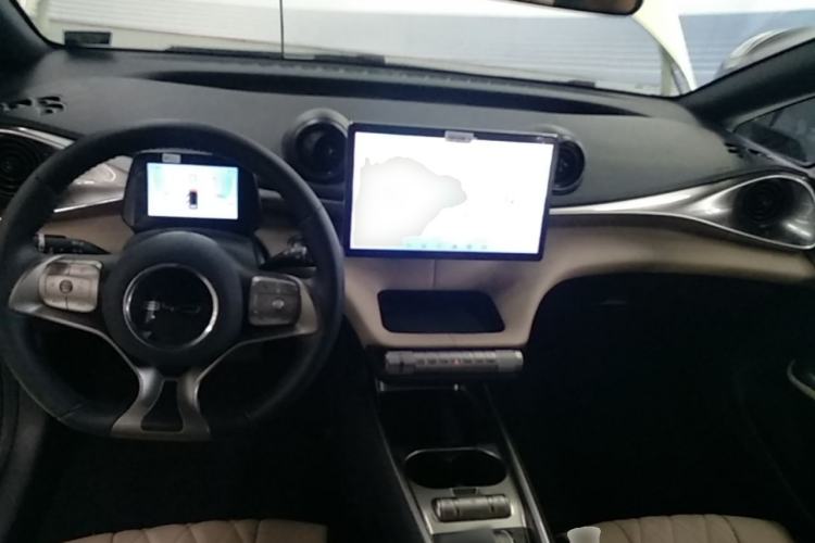 Used BYD Dolphin 2021 405 km Fashion Edition Center Console