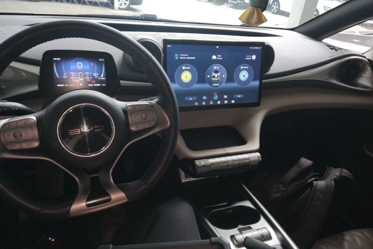 Used BYD Dolphin 2021 405 km Free Version Center Console